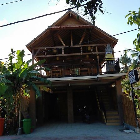 Happy Penida Hostel Toyapakeh Exterior photo